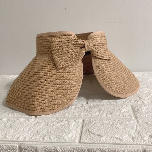 NWOT Roll-Up Straw All Season Fashion Hat with Spiral Pearl Icon Design | Wide B - Picture 4 of 5